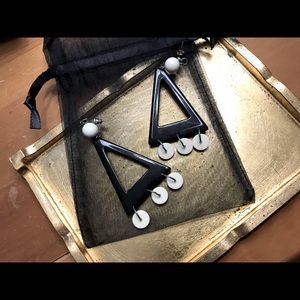 Lower Price! 80’s Triangle Earrings